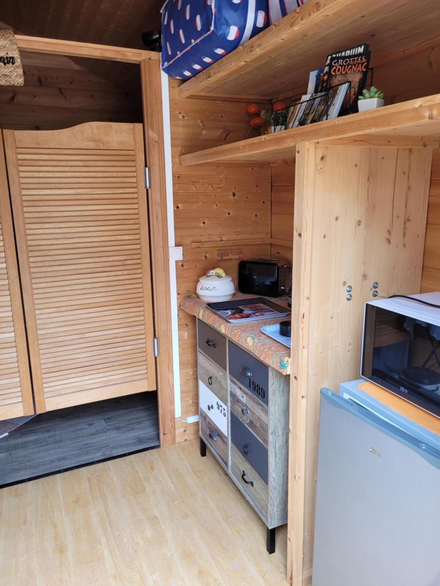 Au Petit Chalet Gigouzac エクステリア 写真